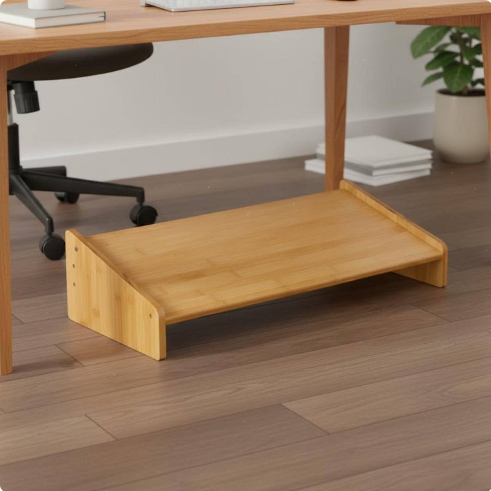 Voetsteun onder het bureau Bre - Office Chair recensie en prijs