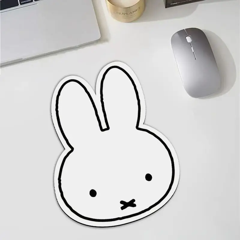 Kawaii Miffy Konijnvormige Mui - Office Furniture Brands recensie en prijs